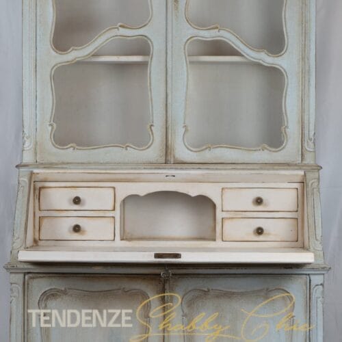 credenza con secretaire con patina antica