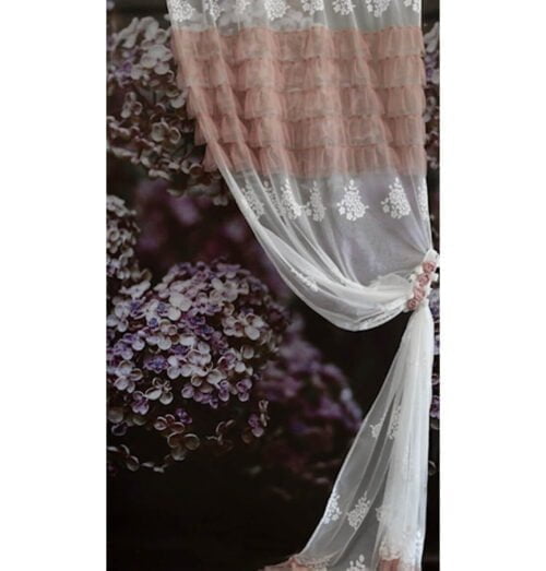tenda in pizzo e tulle