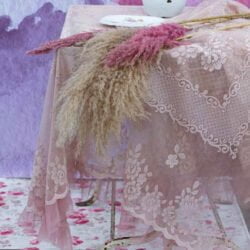 tovaglia colore malva in pizzo Andromeda L'Atelier 17