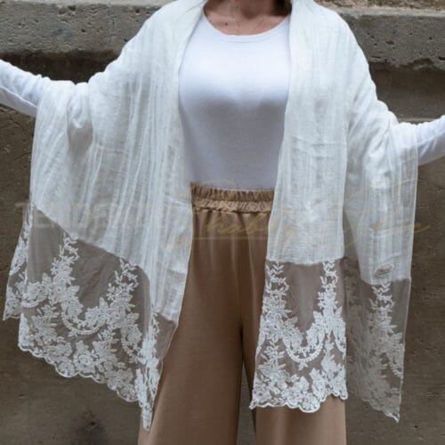 pashmina in puro lino e pizzo fatta amano Chez Moi