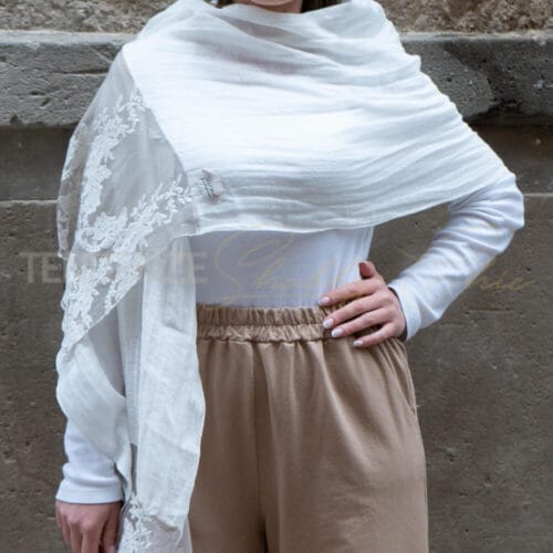 pashmina in lino e balza in pizzo Chez Moi