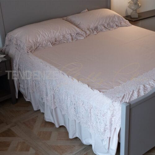Colcha doble y fundas de almohada en percal con encaje   provenza Polvere di Cipria