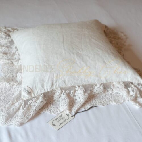 federa cuscino con pizzo provenza fatto a mano Chez Moi