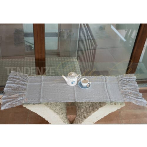 runner con volant in pizzo Chez Moi