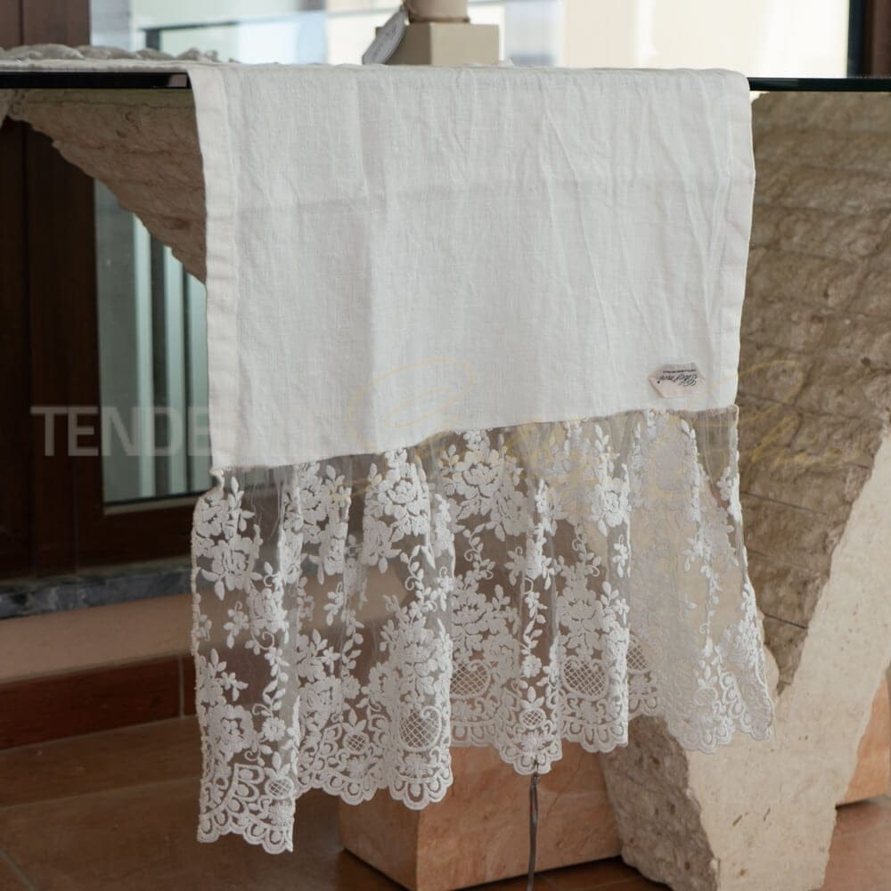Chemin de table Vintage Mud Lin et dentelle Provenza