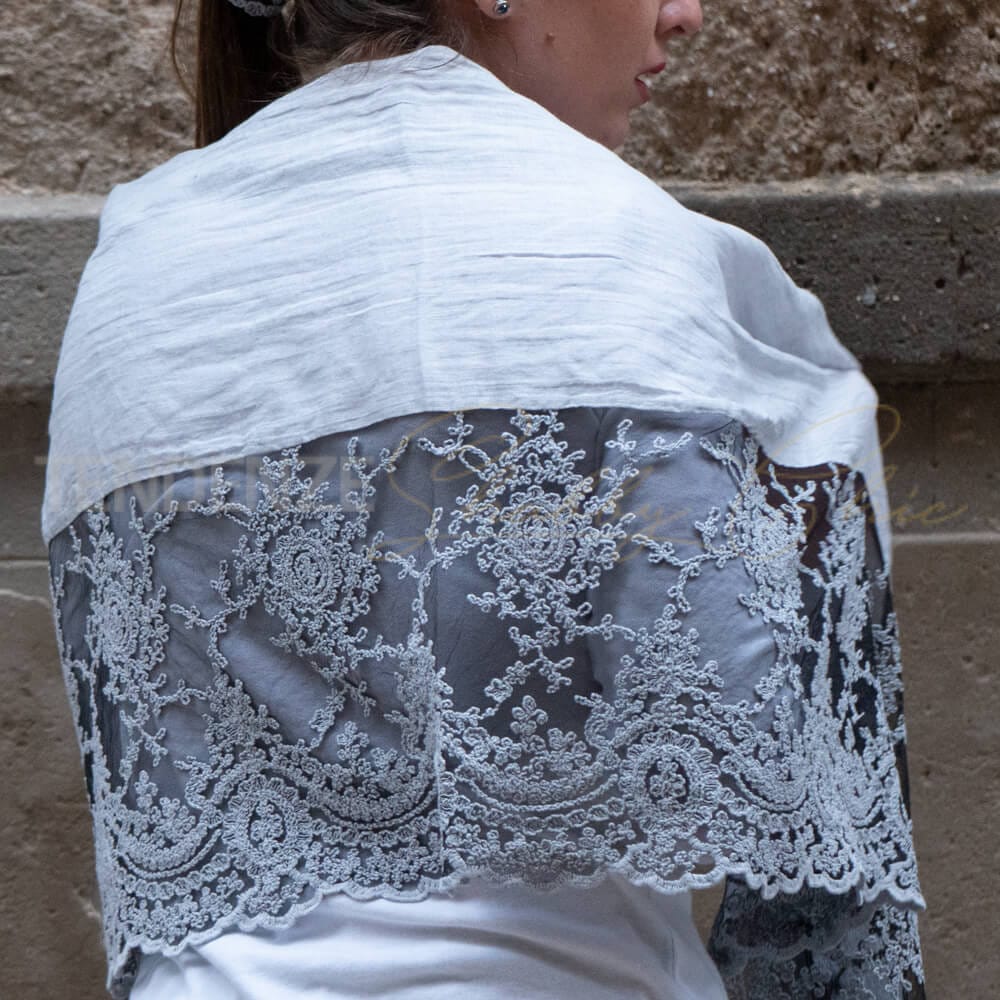 Chez Moi Corinna Anémone pashmina en lin et dentelle – Image 2