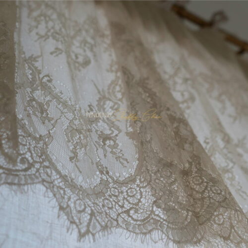 Tenda in lino con mantovana in pizzo antico Palazzo Pitti Talco made in italy shabby chic