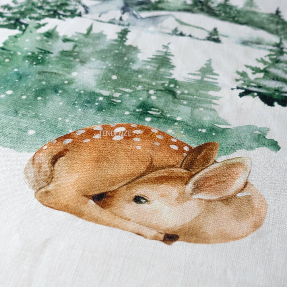 Torchon en lin avec bambi et paysage enneigé 70 x 45 cm