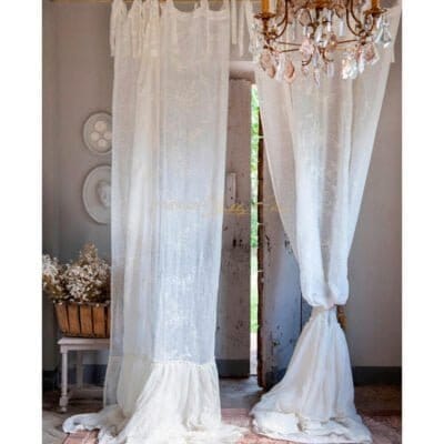 Tendenze Shabby Chic: Meubler avec du Blanc Mariclo et ses charmants rideaux