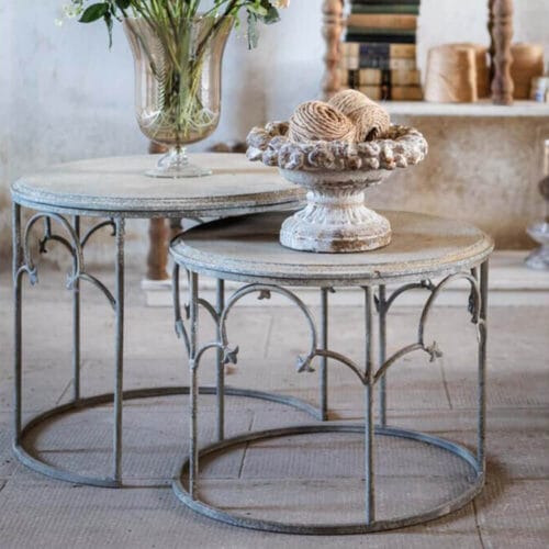 Tendenze Shabby Chic : Amuebla con Blanc Mariclo y sus encantadoras cortinas 7 coppia di tavolini in ferro battuto blanc mariclo antiquario