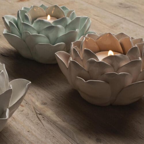 Porta candela a fiore in ceramica