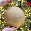 Bola navideña EDG Dorada y Purpurina diámetro 20 cm
