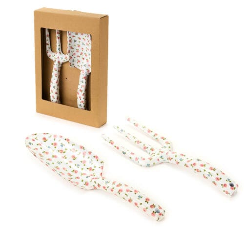 Set paletta e rastrello per giardinaggio in alluminio, decorato con motivo floreale romantico. Eleganza e funzionalità, firmato Nuvole di Stoffa.