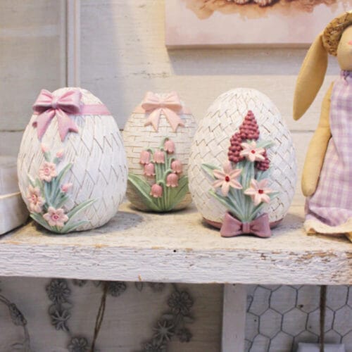 Huevo de Pascua Nuvole di Stoffa con nubes, lazo y rosas - Imagen 2