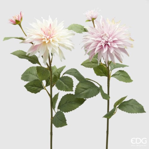 Ramo di dalia artificiale con foglie verdi, disponibile in bianco crema con sfumature rosa o rosa tenue, altezza 80 cm.