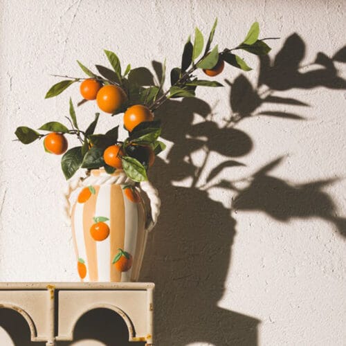 Alternative view of Branche décorative EDG avec oranges H 95 cm