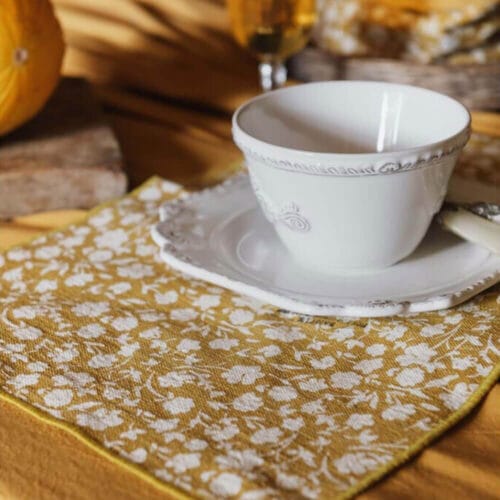 Alternative view of Runner in cotone color senape Floral Impression 45x150