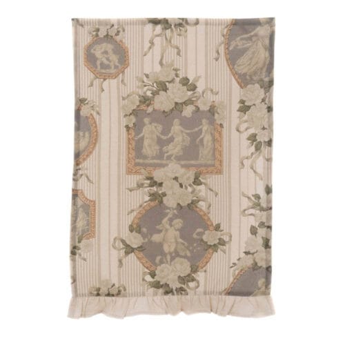 Canovaccio in cotone con decorazioni vintage beige e grigio, rifinito con un bordo a gala per un look raffinato.