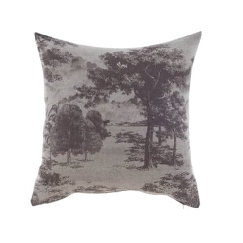Cuscino quadrato con stampa paesaggistica in toni neutri, collezione Le Paysage, sfoderabile e lavabile, dimensioni 45 x 45 cm.