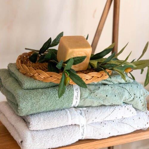 Alternative view of Blanc Mariclò Coppia Asciugamani Fior di Sangallo Verde Chiaro