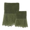 Par de toallas de algodón con volante de encaje sangallo teñido en prenda, color verde, tamaño 40x60 cm y 60x110 cm.