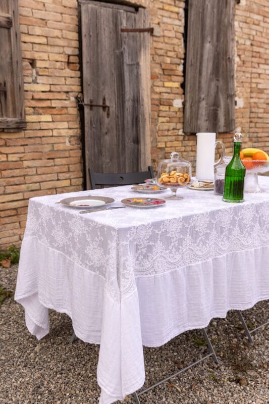TAVOLA ROSETO