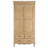 Armadio in legno naturale con due ante, tre cassetti inferiori, gambe sagomate e maniglie in metallo brunito in stile vintage.