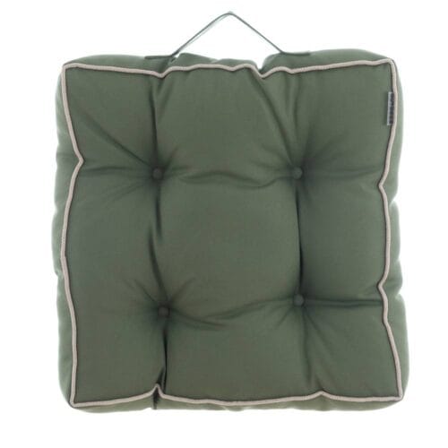 Cuscino da sedia verde con impunture centrali, profilo beige a contrasto e manico per appenderlo.