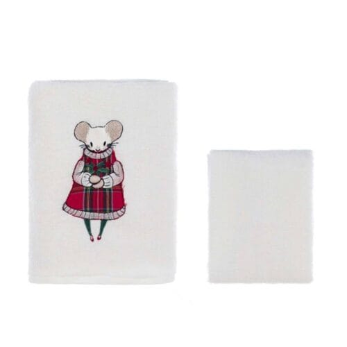 Set di due asciugamani panna in spugna con ricamo di topolino natalizio in abito tartan rosso, collezione Favola di Natale.
