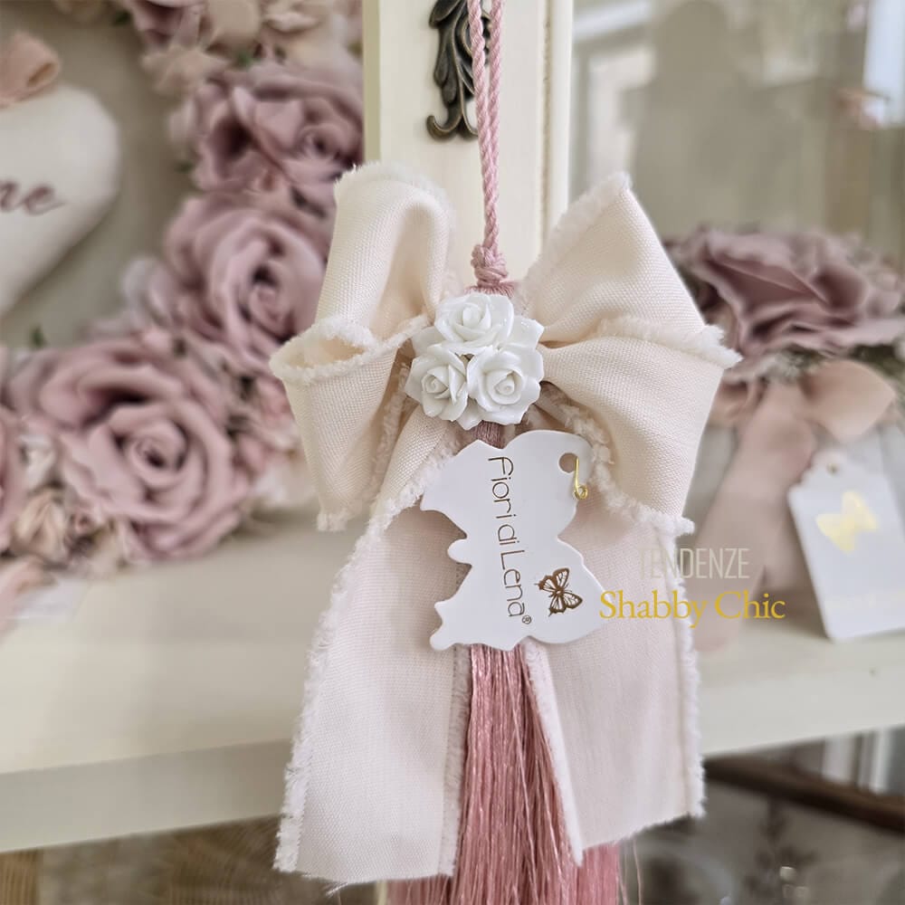 Fiori di Lena Nappa rose avec rubans de lin et roses en porcelaine H 30 – Image 2