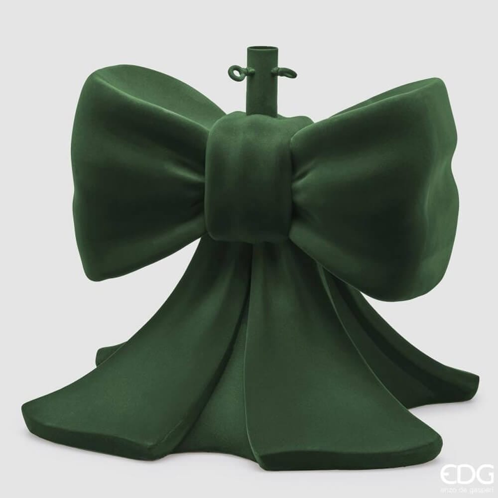 Base decorativa per albero di Natale a forma di fiocco in velluto verde bosco, realizzata in poli-resina.