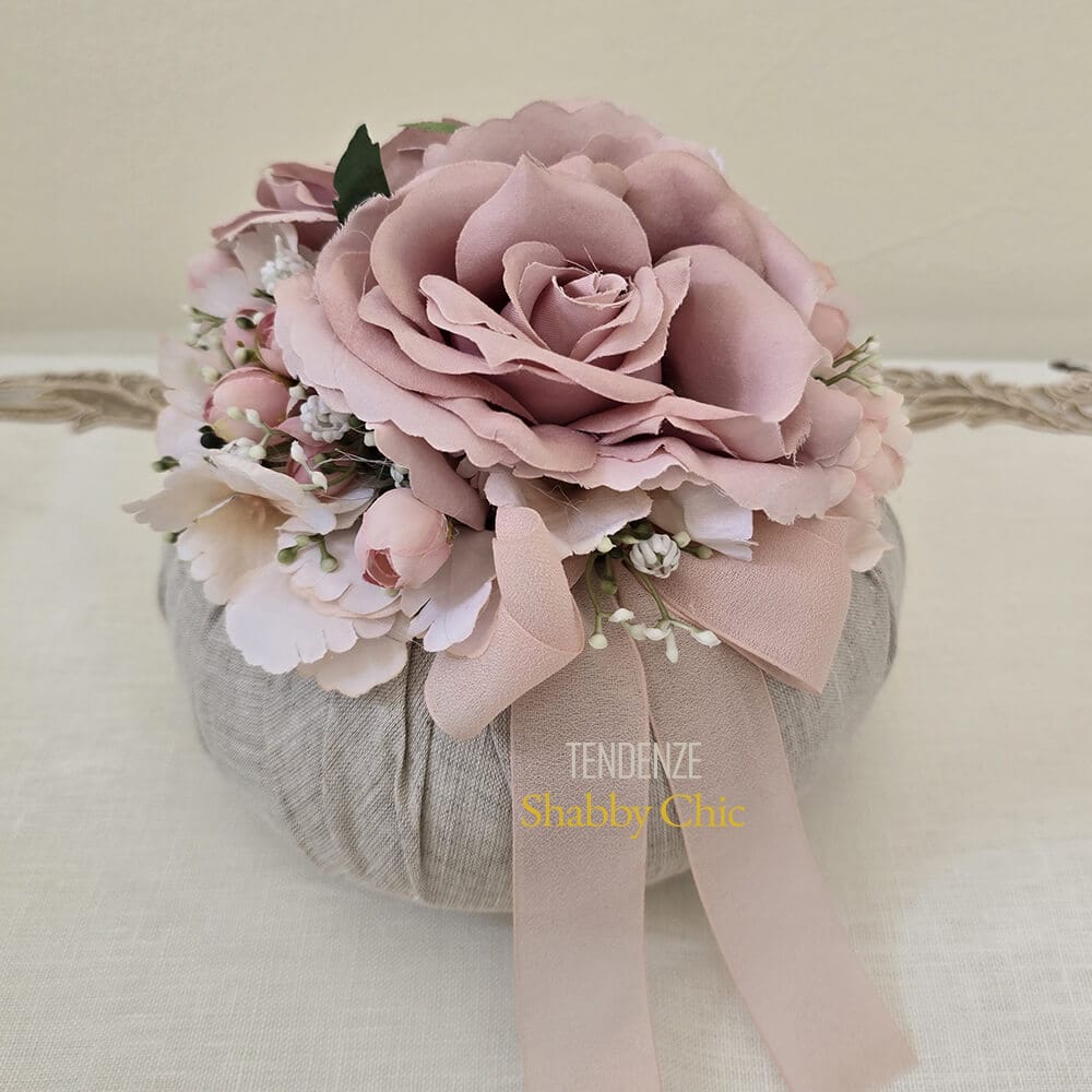 Fiori di Lena Puf de lino con rosas hortensias y begonias D 18 cm - Imagen 2