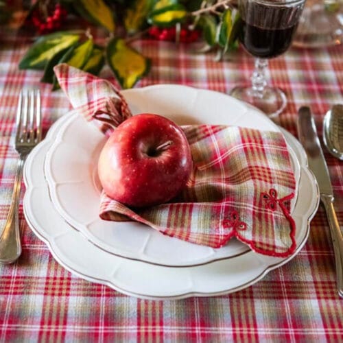 Alternative view of Blanc Mariclo Runner Montana Red 45x140 cm