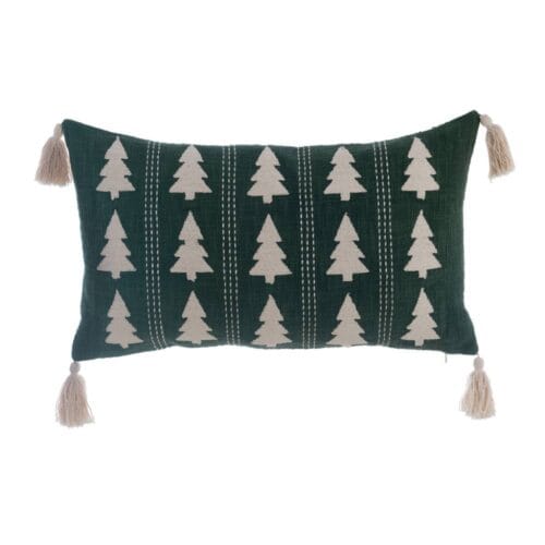 Cuscino verde rettangolare con alberelli ricamati color panna e nappine ai quattro angoli, stile natalizio Blanc Mariclo.