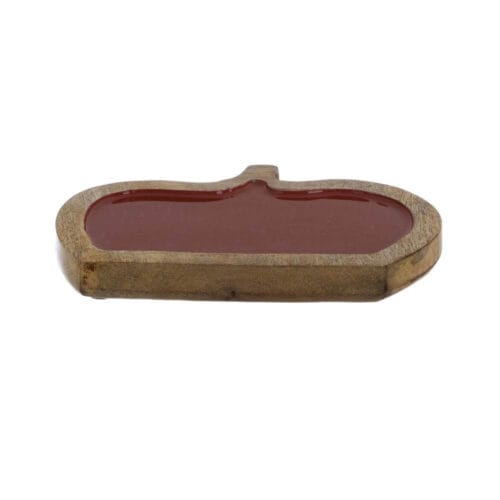 Vassoio in legno a forma di zucca con smalto rosso ruggine lucido e bordo naturale, perfetto per l'autunno.
