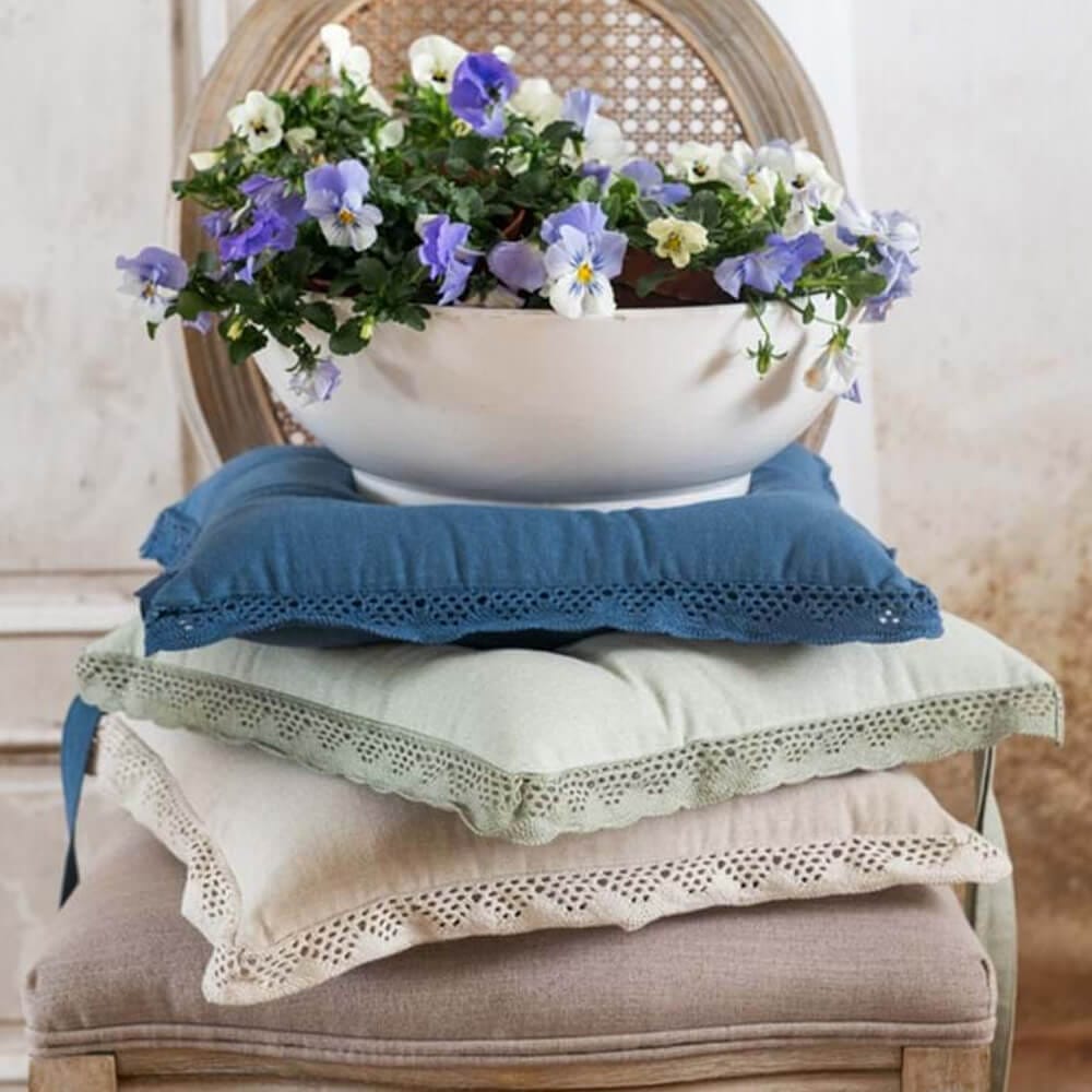 Blanc MariClo Cojín para silla azul claro con encaje 40x40 cm - Imagen 2