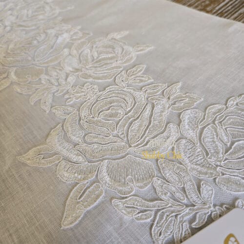Fiori di Lena Runner Lino Bianco con Nappe e Pizzo 135x35 7 DVHP140N BN 2