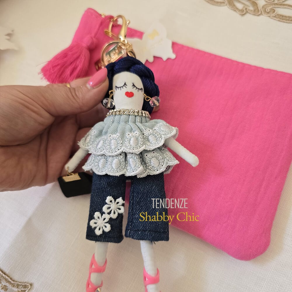 Fiori di Lena Pochette in lino fucsia con bambolina Brigitte - immagine 2