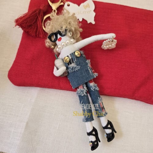 Alternative view of Fiori di Lena Pochette in lino rosso con bambolina Brigitte