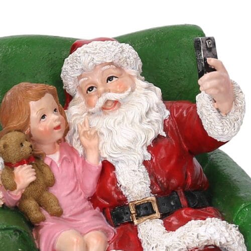 Père Noël en selfie avec une petite fille h 17 cm – Image 3