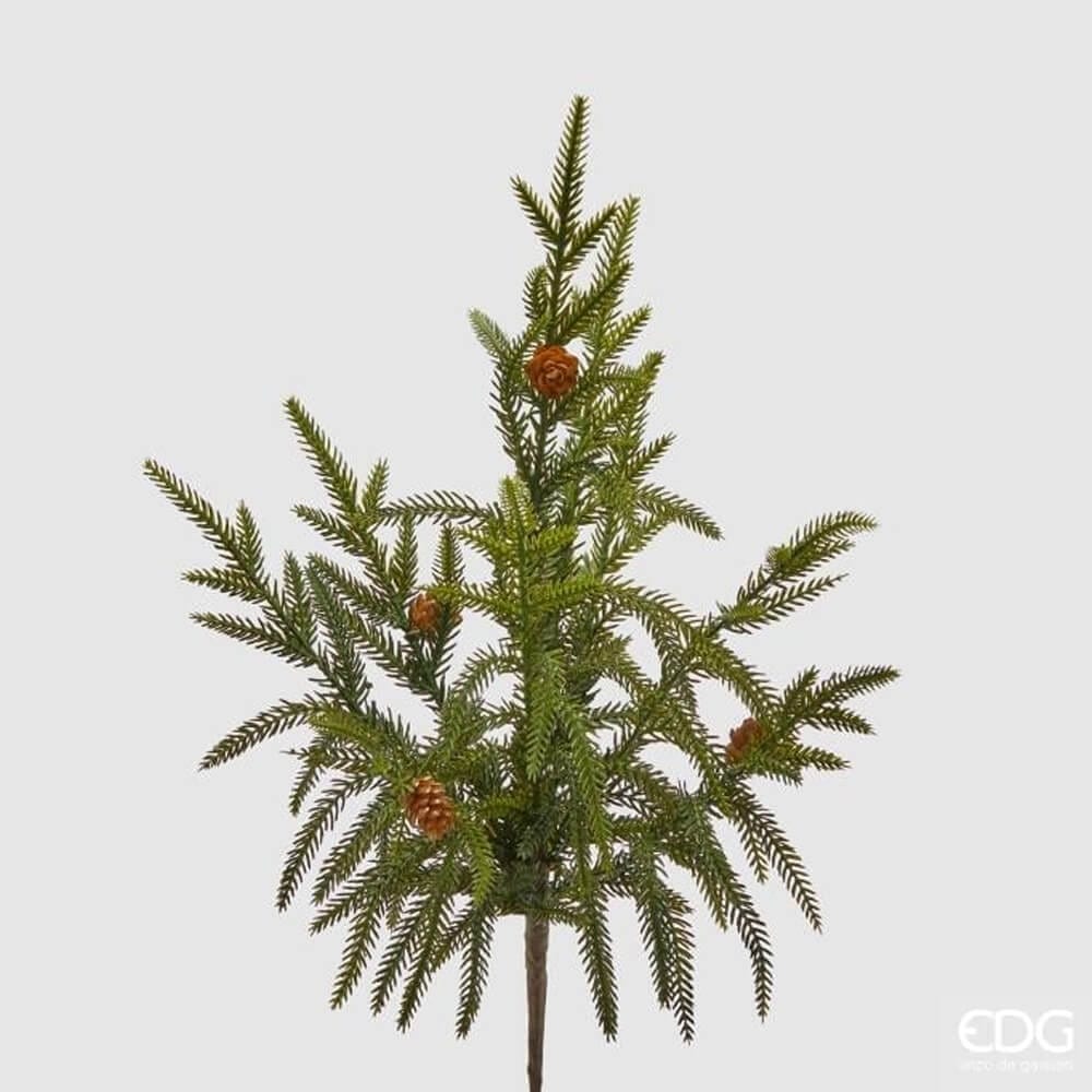Ramo artificiale Cryptomeria H44 cm con aghi realistici e piccole pigne decorative.