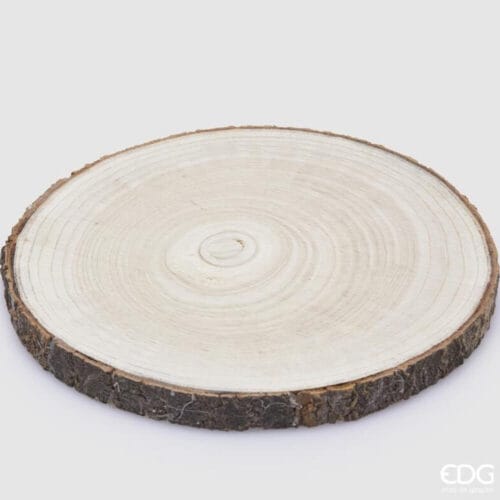 Base tonda in legno con corteccia a vista e superficie liscia chiara, ideale come centrotavola o vassoio decorativo.