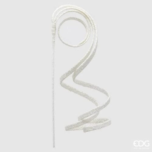 Tre decorazioni bianche filanti a spirale con superficie glitterata e struttura flessibile.