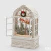 Carillon natalizio a forma di finestra bianca in stile shabby chic con Babbo Natale, slitta e alberi innevati. Movimento, luci LED e musica inclusi.