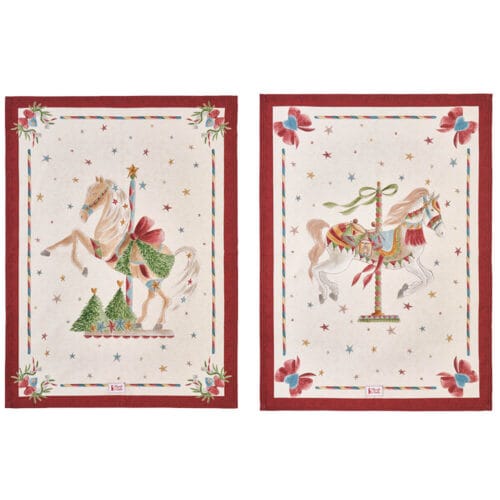 Set 2 strofinacci in cotone con cavalli giostra decorati in stile natalizio, bordi rossi e stelle colorate.