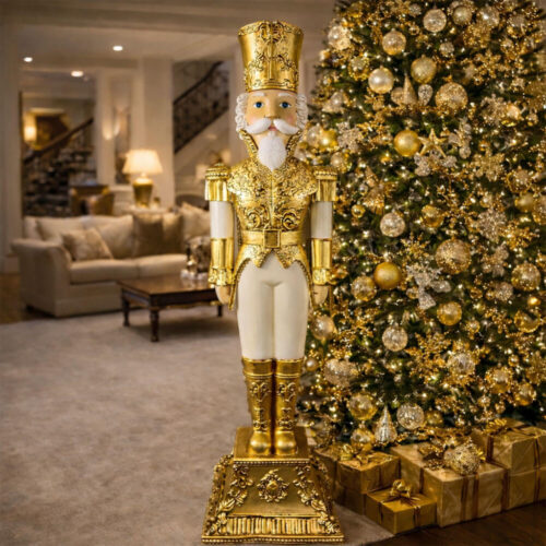 Soldatino natalizio dorato in resina con base decorata, altezza 122 cm