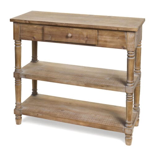 Consolle shabby chic in legno naturale con cassetto centrale, due ripiani aperti e gambe tornite, ideale come mobile d’ingresso o complemento d’arredo.
