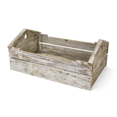 Cassetta in legno effetto sbiancato con maniglie laterali e finitura rustica, ideale come contenitore decorativo per ortaggi o oggetti di casa.