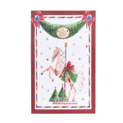 Quadro natalizio in tela con cavallo in posa festosa, decorato con fiocco rosso, alberelli e dettagli verdi, incorniciato da bordi rossi e motivi colorati.