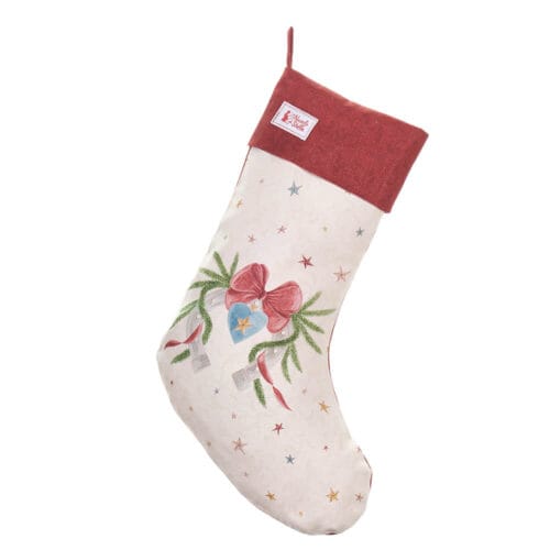 Calza Epifania in cotone con decoro di ferro di cavallo, fiocco e cuore celeste. Fondo panna con stelline e bordo in tessuto rosso.